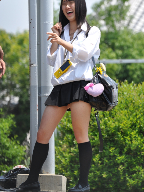街撮りパンチラ画像 pepeの街撮りミニスカJK BESTvol.２ | アダルト動画販売マーケットのAdama(アダマ)